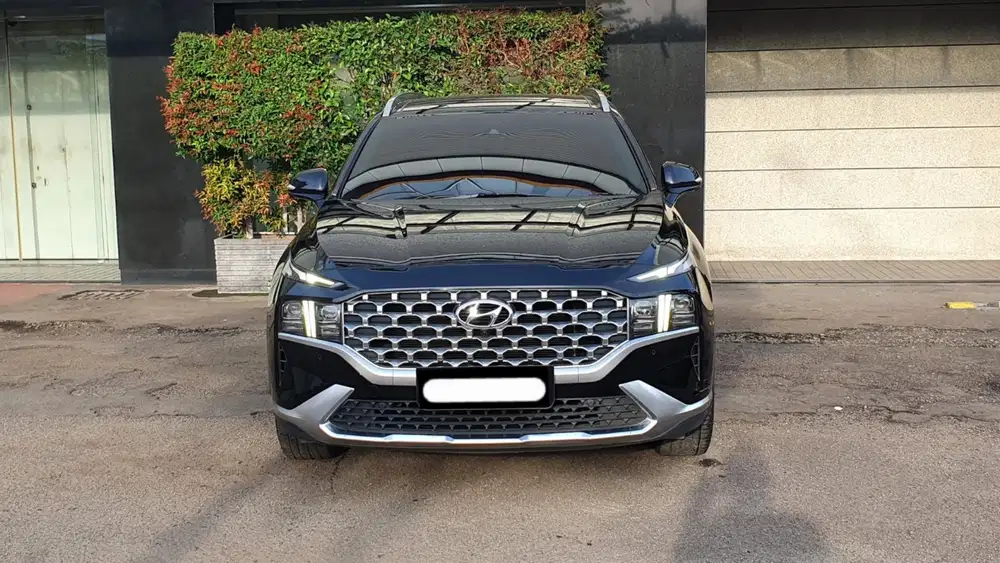 Hyundai santafe santa fe signature bensin 2021 hitam