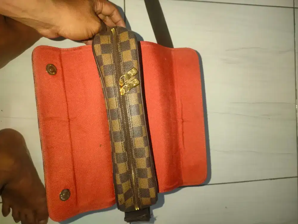 tas LOUIS VUITTON asli