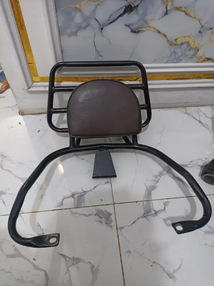 Backrast senderan motor Listrik bekas Uwinfly