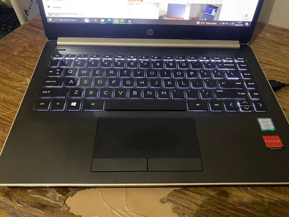 Laptop HP 14s i7 Gen 8