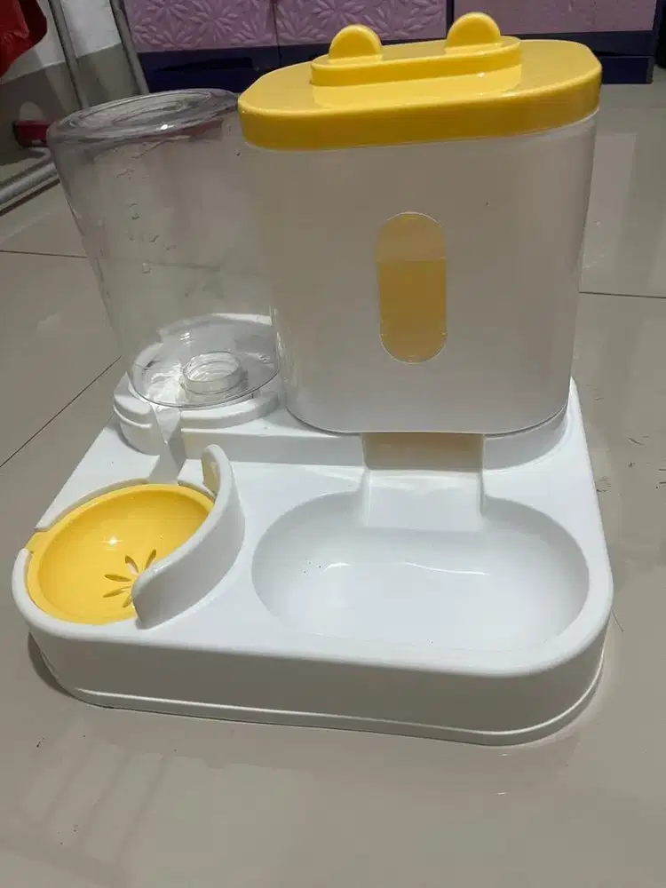 Tempat makan anabul ukuran jumbo