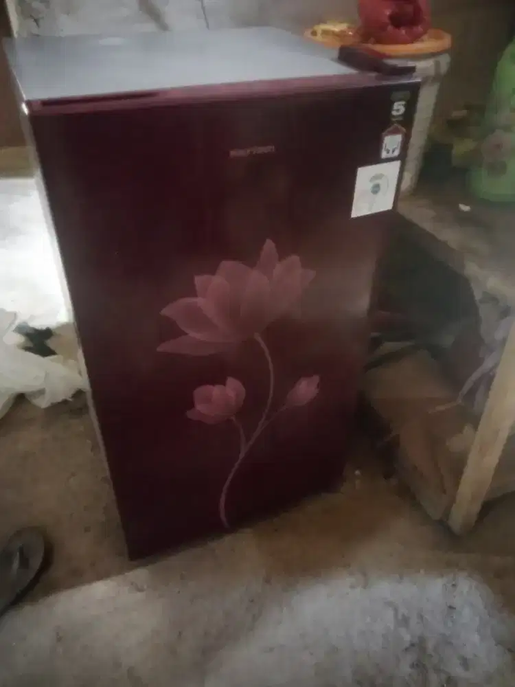 dijual kulkas merk politron