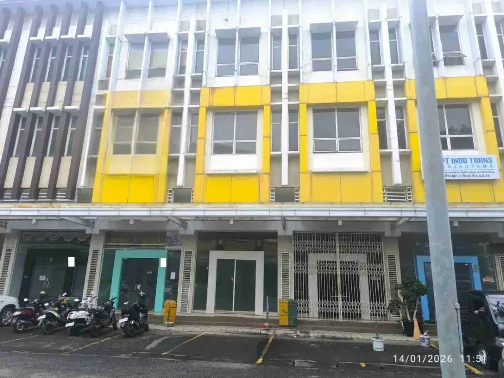 dijual Ruko 3 lantai di Emerald Summarecon Bekasi