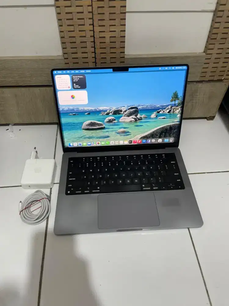 Apple MacBook M1 Pro 14 inch 16/512GB Second Mulus Murah