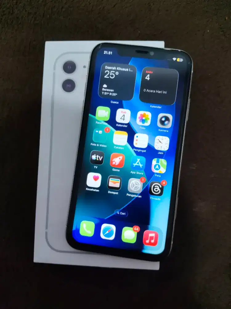 iPhone 11 128Gb Fullset Nominus