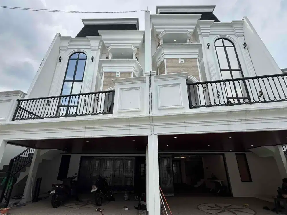 Hunian Megah 3 Lantai di Jagakarsa Jakarta selatan dekat tol brigif