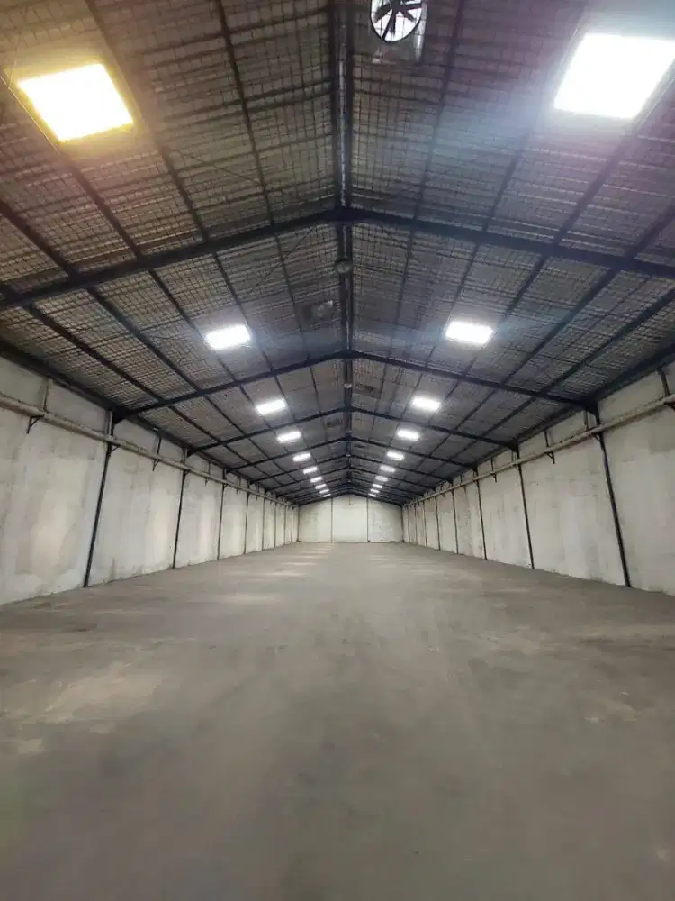 GUDANG MARGOMULYO ADA KANTOR 2LANTAI