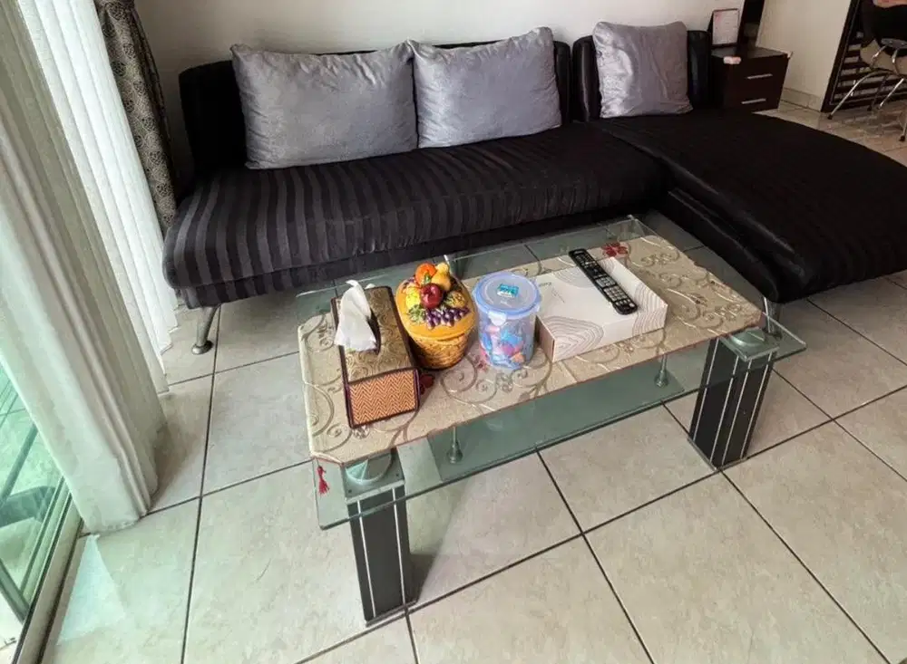 Sofa bentuk L bisa dipisah + Meja kaca