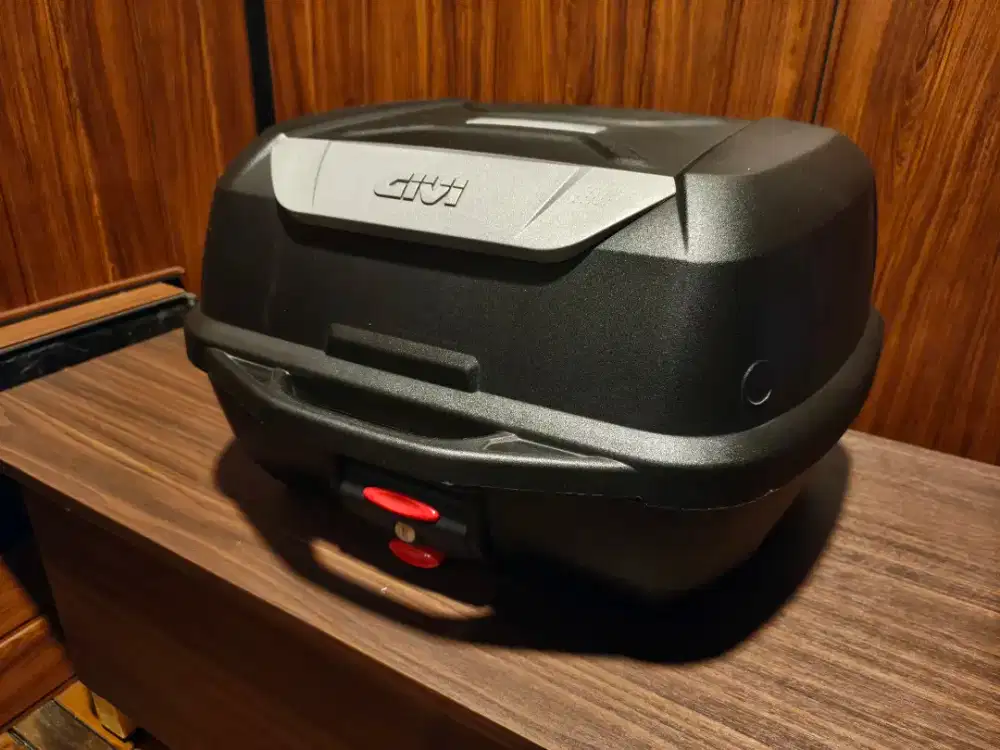 Box Givi E43 Mulus Original (Termasuk Baseplate)