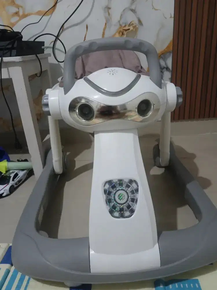 Baby walker merk baby does