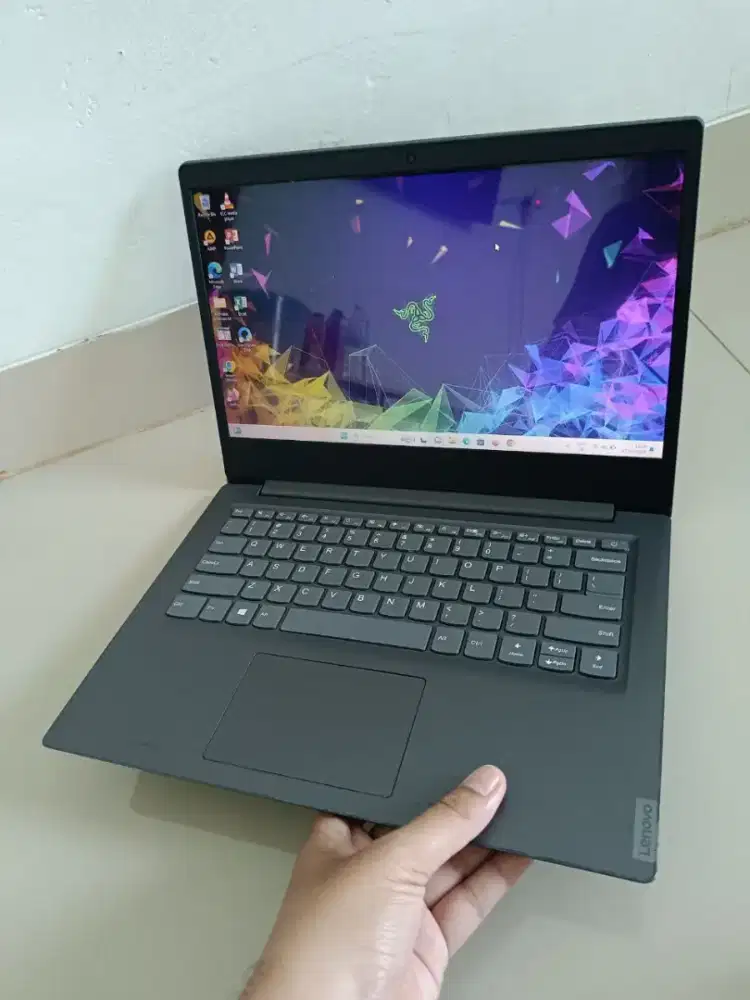 Laptop Lenovo Ideapad V14