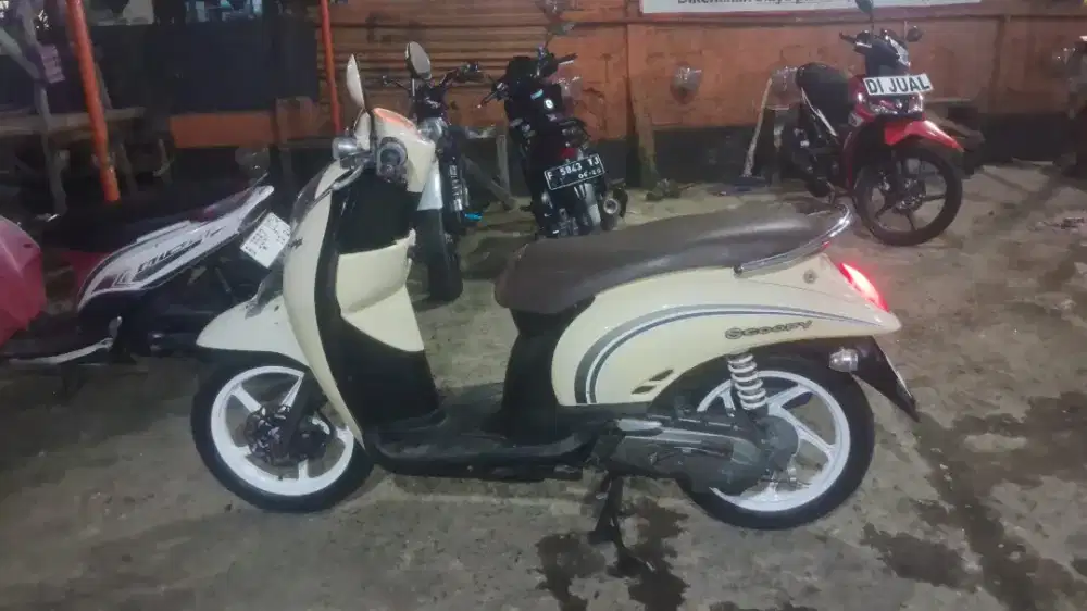 Honda Scoopy Tahun 2010