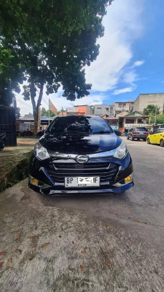 Sigra R 1.2 metic hitam 2018