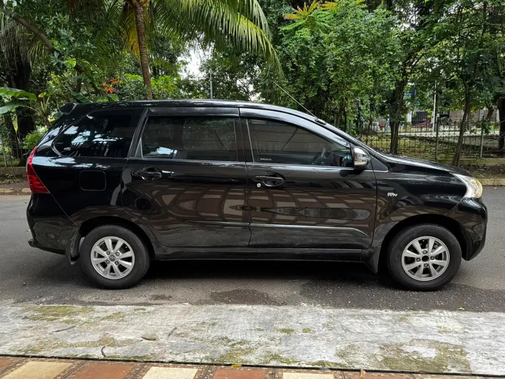 TOYOTA AVANZA 1.3 G AT 2016 HITAM TANGAN PERTAMA ANTIK VELOZ XENIA