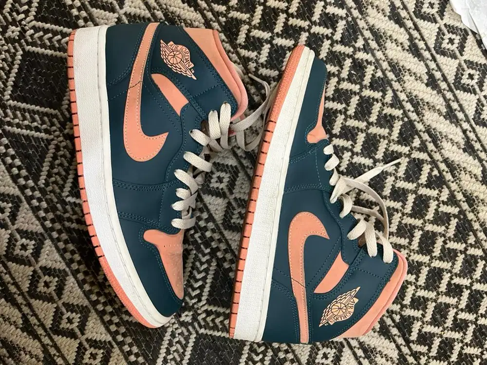 Air Jordan 1 Mid Dark Teal Green