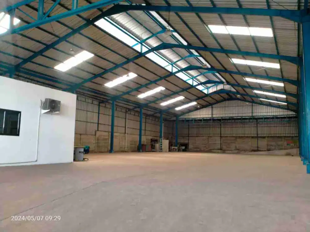 di jual tanah dan bangunan