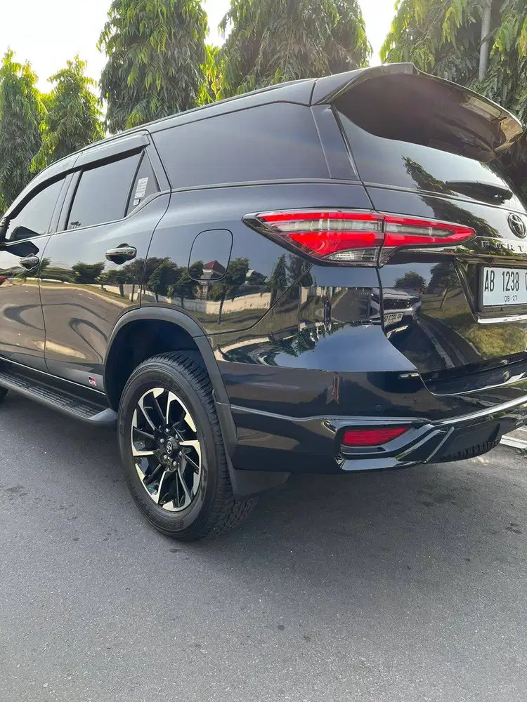DIJUAL... FORTUNER GR 2.8 MATIC PLAT AB Hitam KM LOW MURAH MULUS