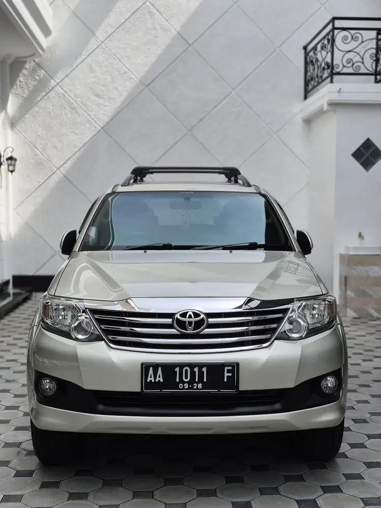 Fortuner diesel 2.5 G 2011 AT KM 50rb antix