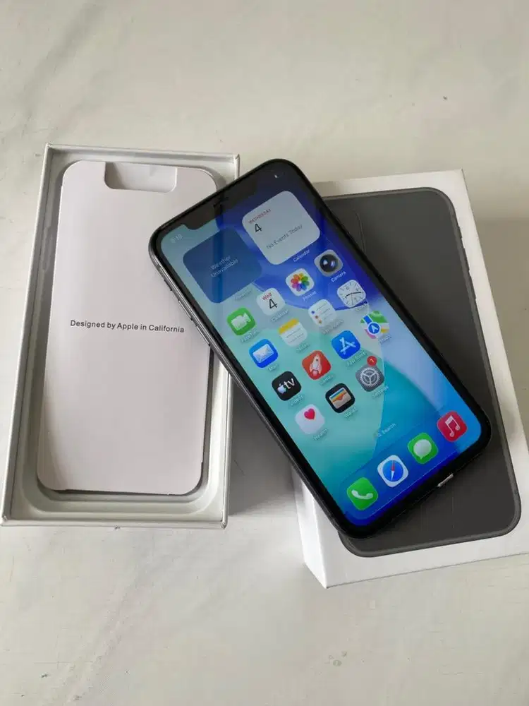 iphone 11 64gb like new