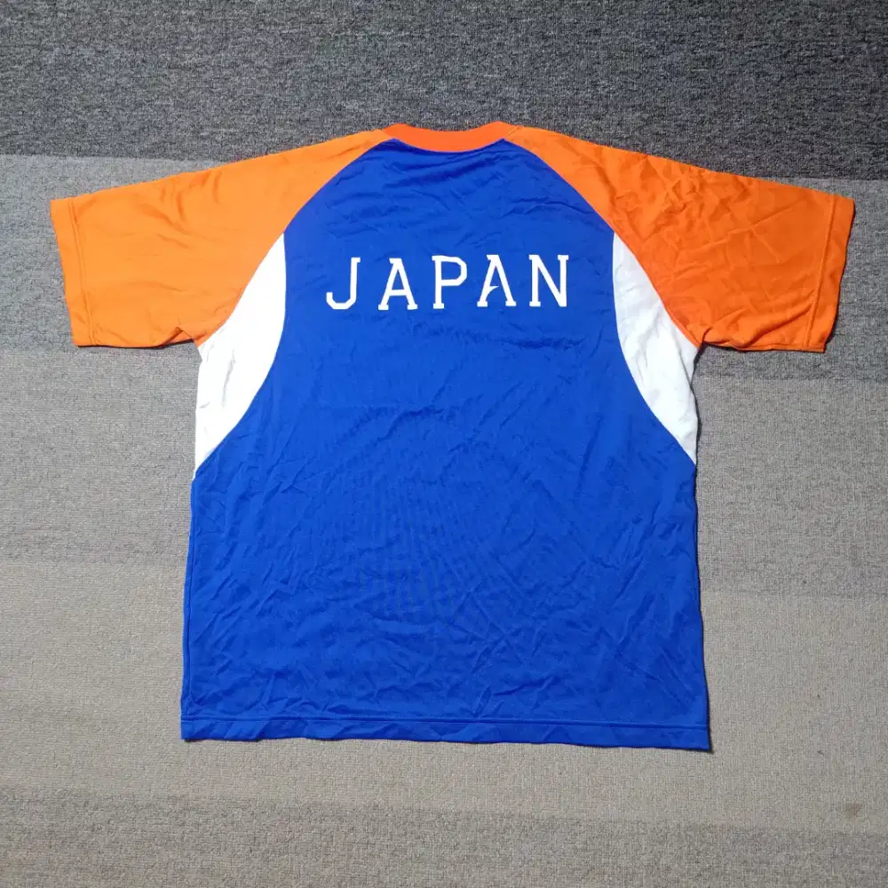 kaos olah raga asics tokyo olympic size L