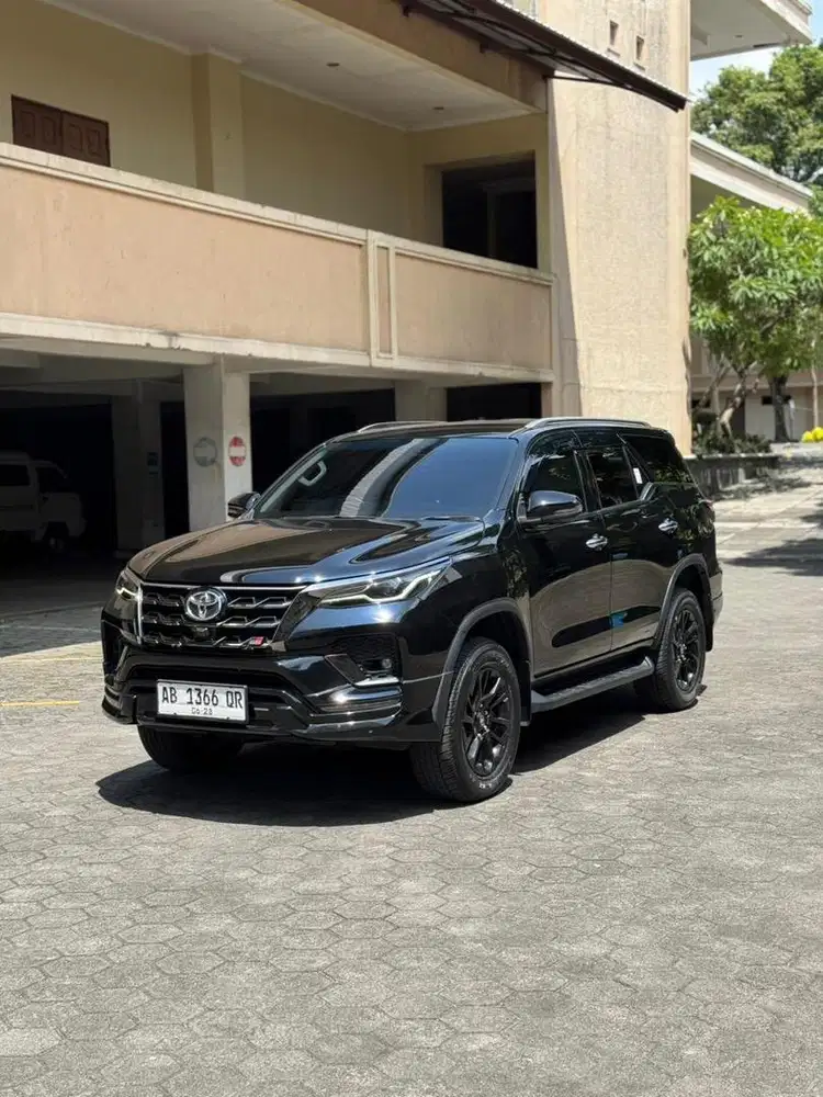 FORTUNER GR 2.8 2023