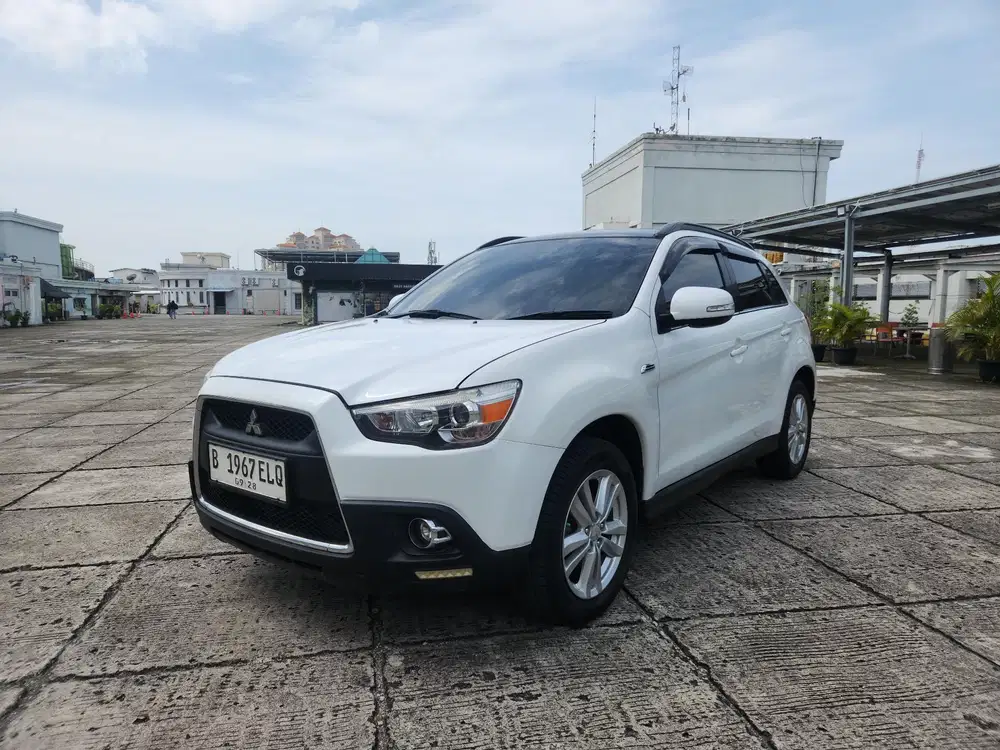 Mitsubishi Outlander px 2013 km 120rb