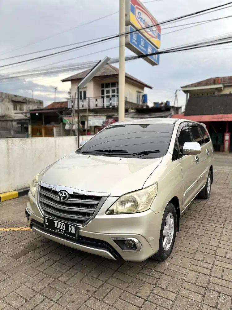 Toyota Kijang Innova 2005 Bensin