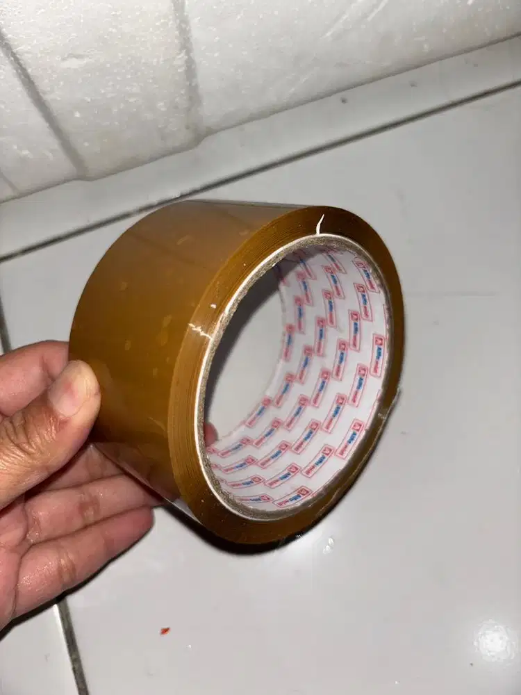 Lakban Cokelat besar