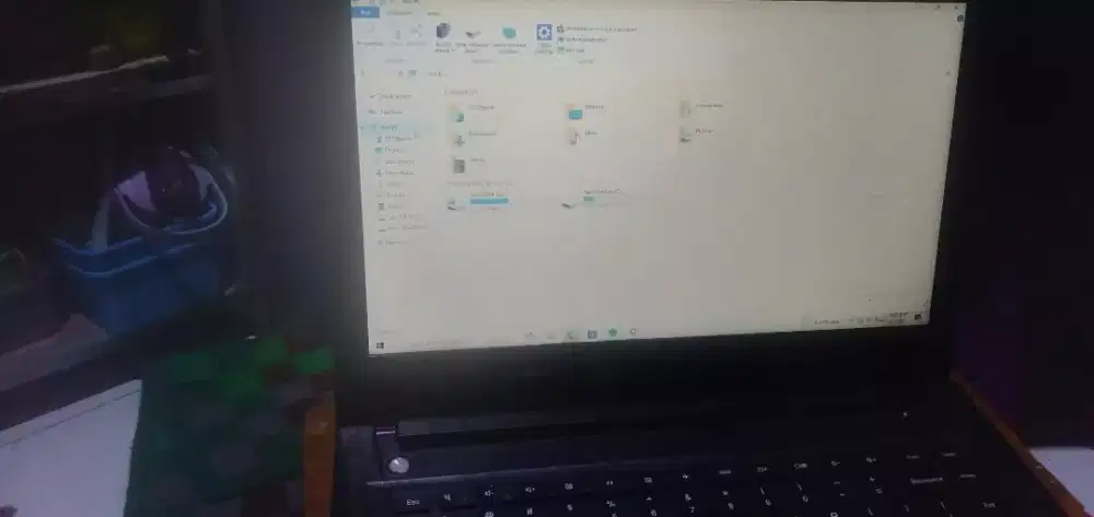 Jual laptop Lenovo BU windows 10