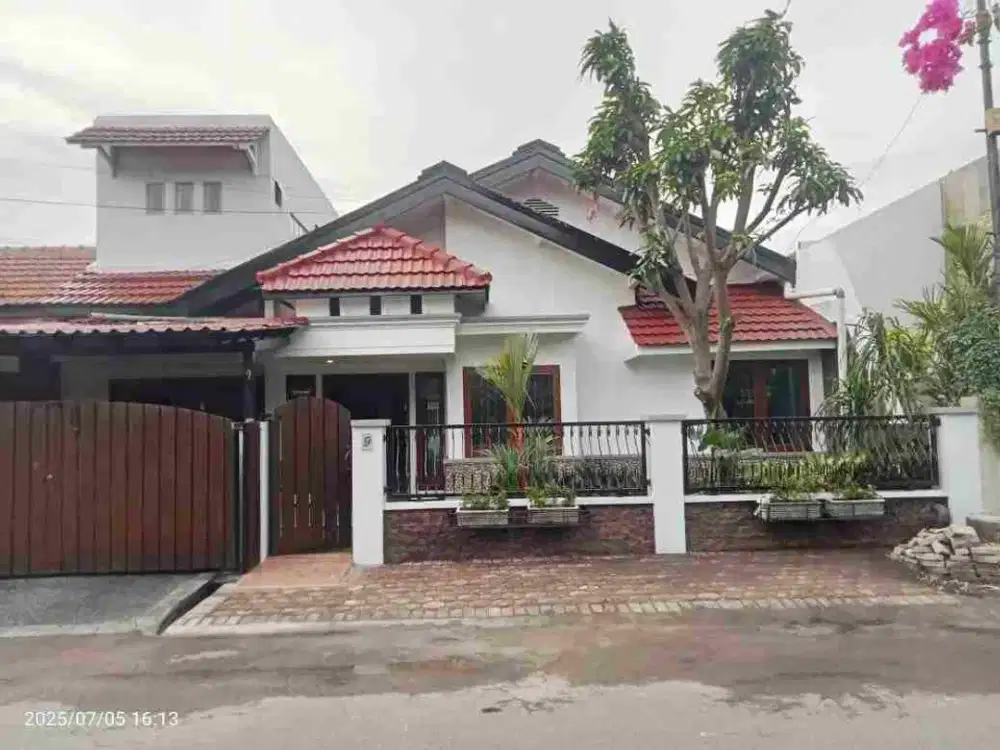 Turun Harga Rumah Pondok Nirwana MERR Surabaya SHM Hanya 11 Juta Per Meter
