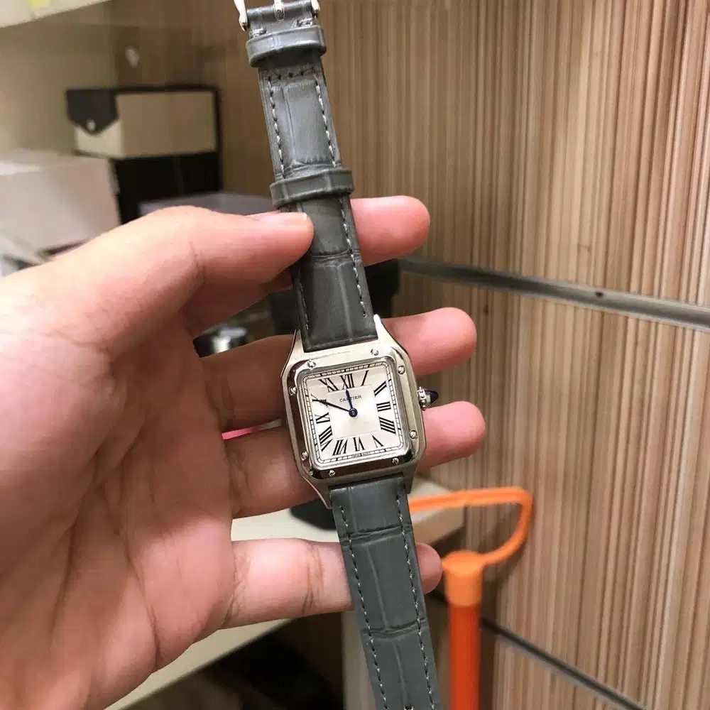 Jam Cartier Kulit