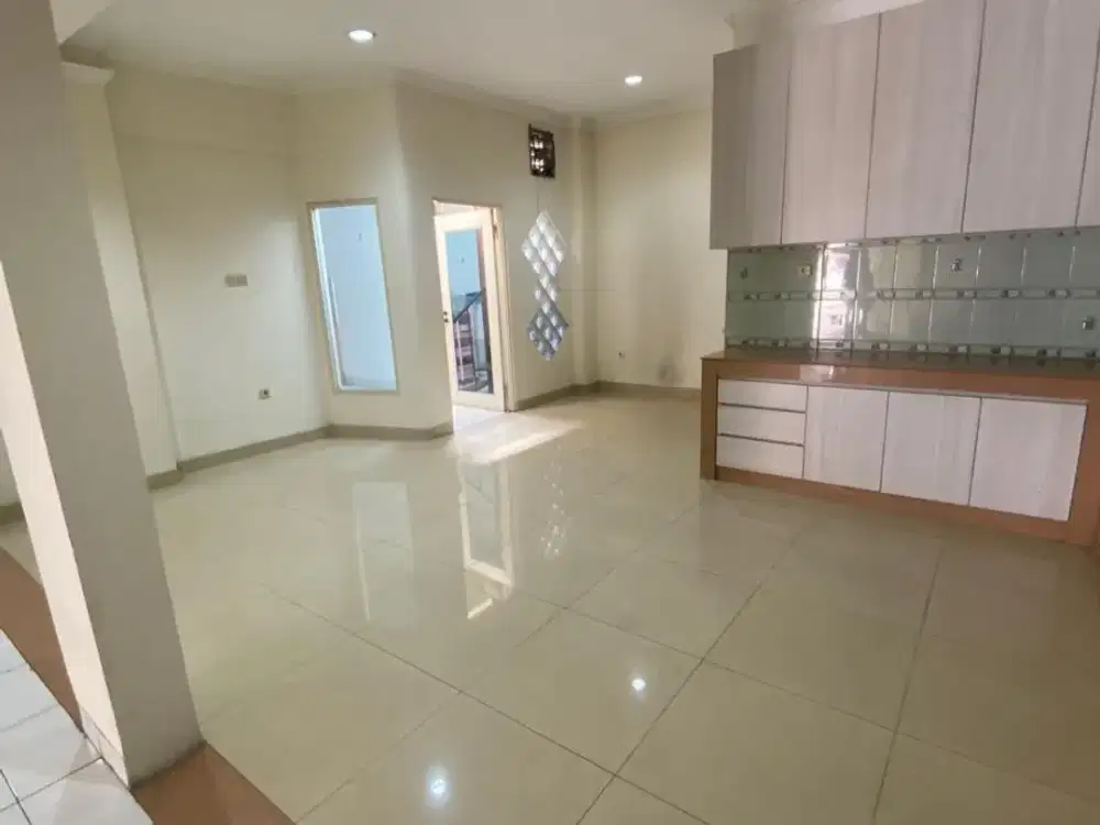 Di Jual/sewa:  *Taman modern * Murah