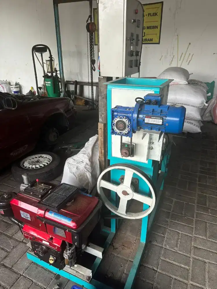 Mesin extruder pelet apung, mixer, diskmill, hammermill full set