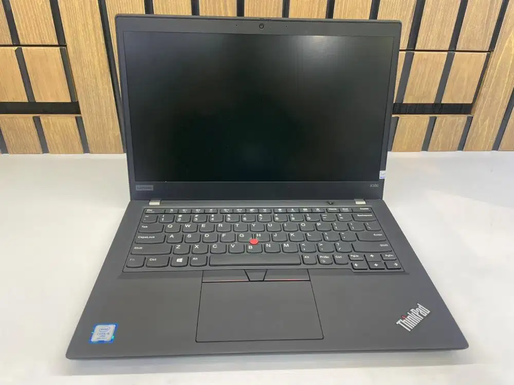 Lenovo Thinkpad X390 intel core i5 gen8 16Gb