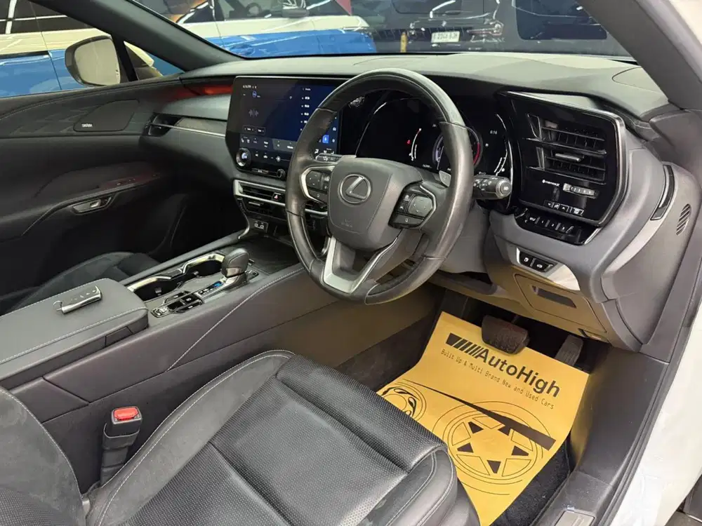 DP10% [Km16.000] RX350 2023 White / RX350h Reg 2024 #AUTOHIGH