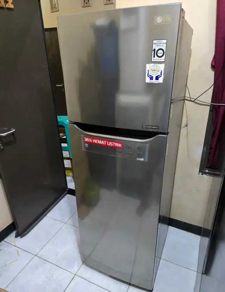 kulkas 2 pintu LG inverter