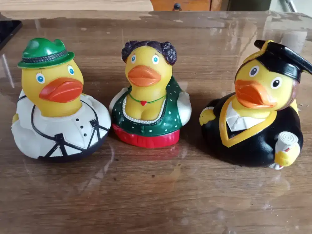 Souvenir Germany, 1 set Rubber Duck , COD Cijantung Dsk