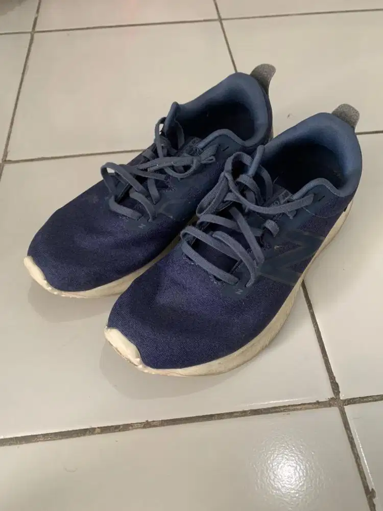 Sepatu new balance