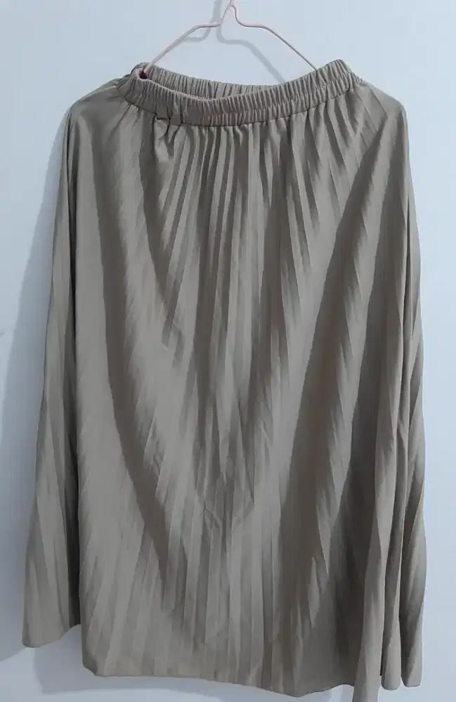 Rok Plisket Wanita