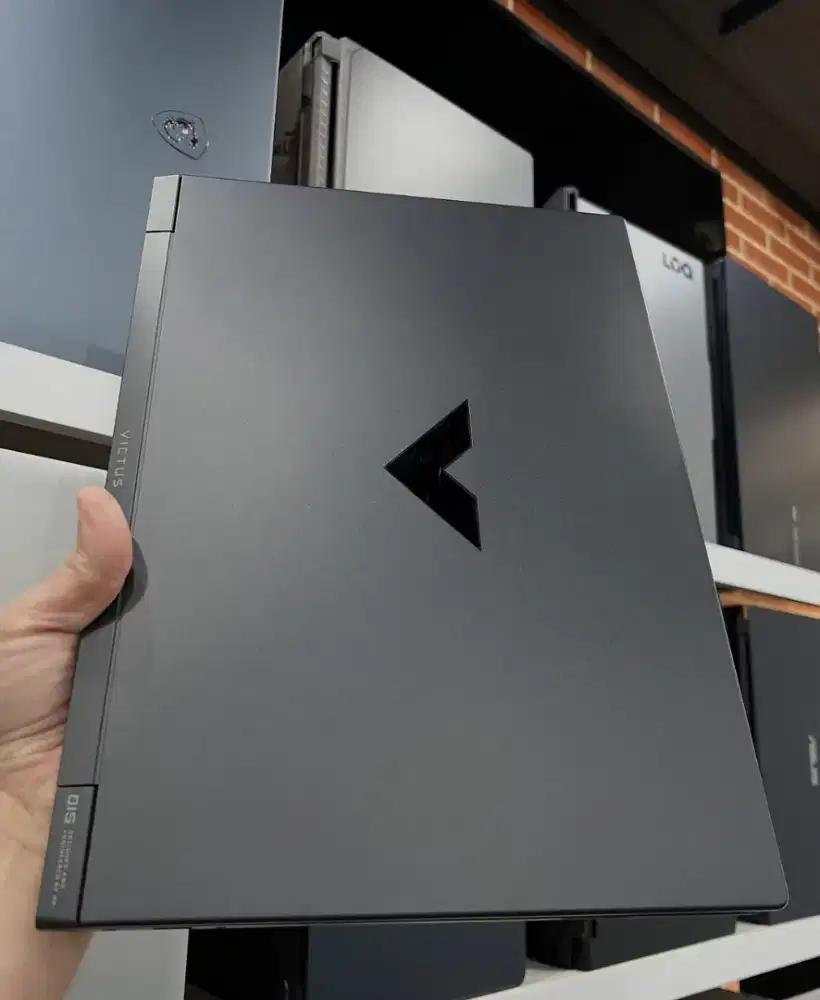 HP Victus 15 Ryzen 5 -8645HS 16GB SSD 512GB RTX3050 6Gb garansi 1thn