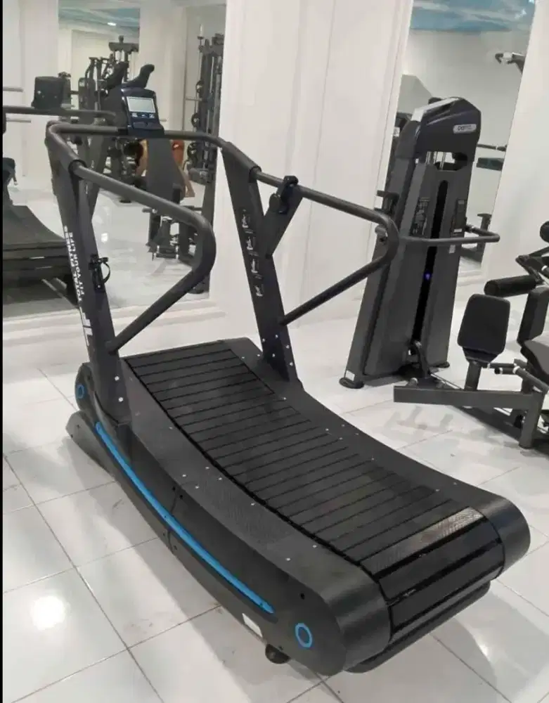 TREADMILL COMERCIAL CURVE TL 800 ALAT FITNESS TOTAL GYM