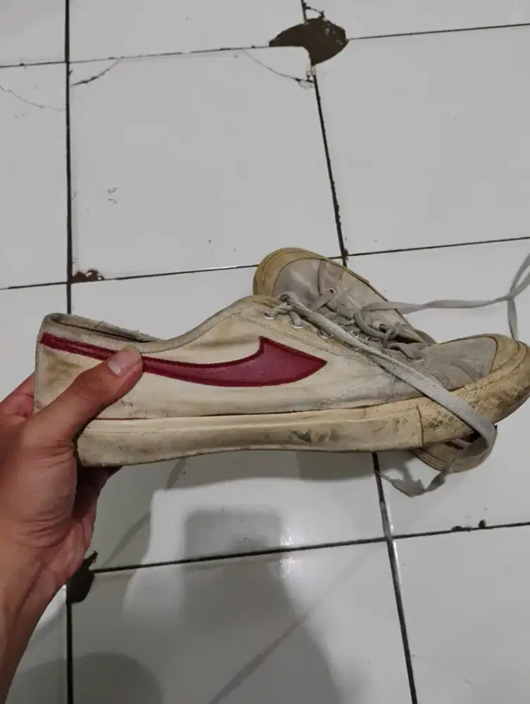 SEPATU COMPASS GAZZELE LOW WHITE SIZE 42 ORIGINAL WARNA PUTIH