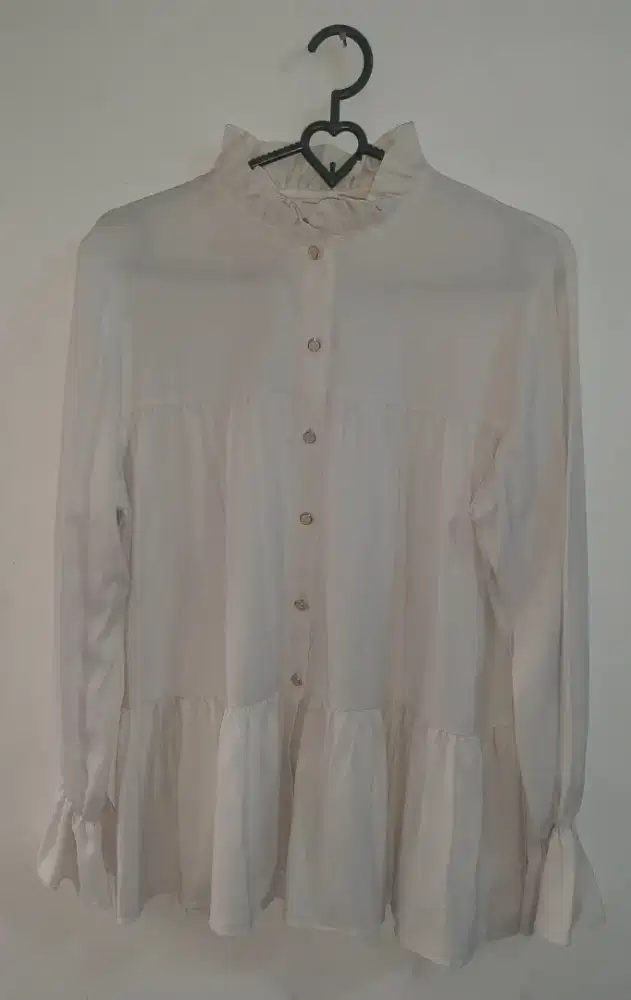 Blouse Wanita Femme Beauty