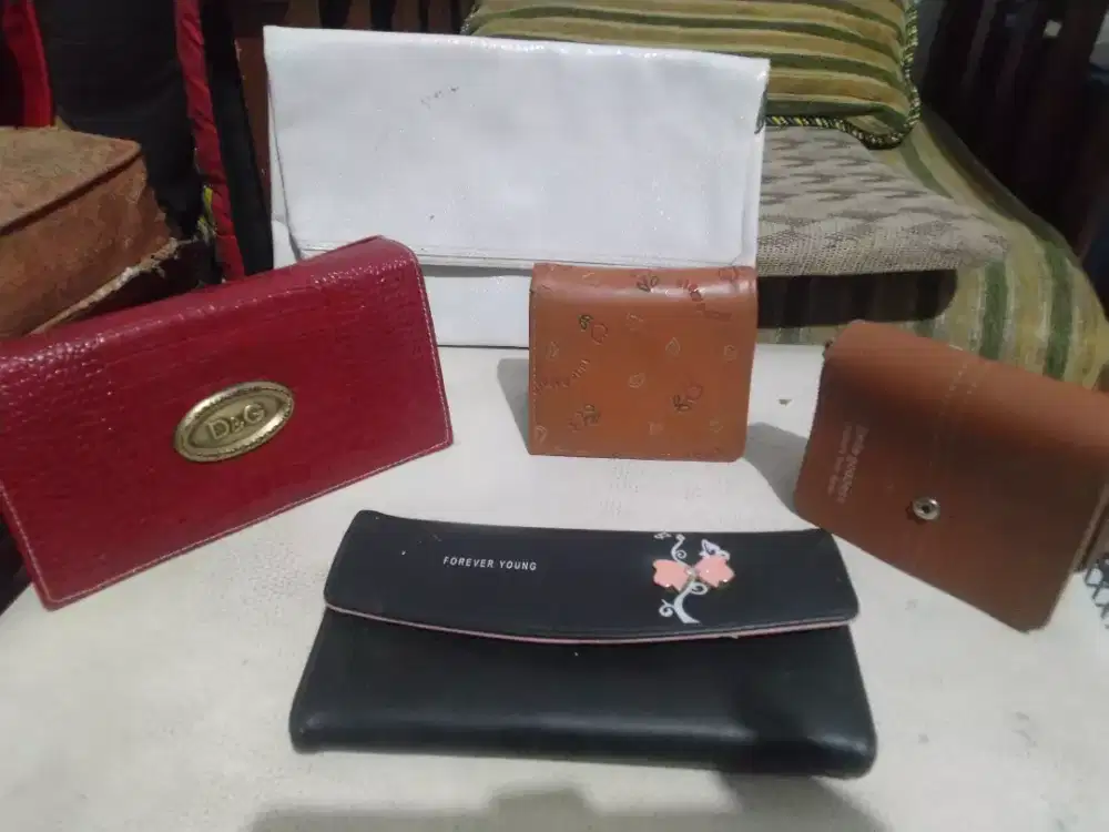 Dompet & clutch wanita
