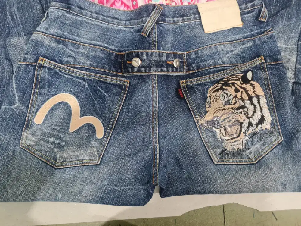 Evisu celana jeans