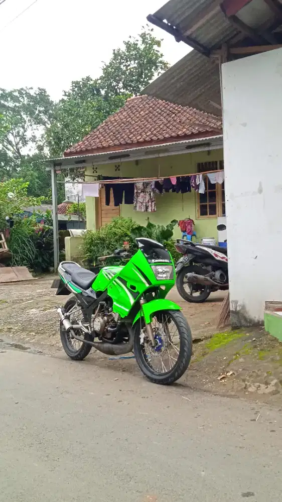 Kawasaki ninja kis 2002 pajak on