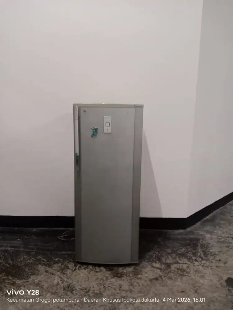 Kulkas mulus siap pakai ya