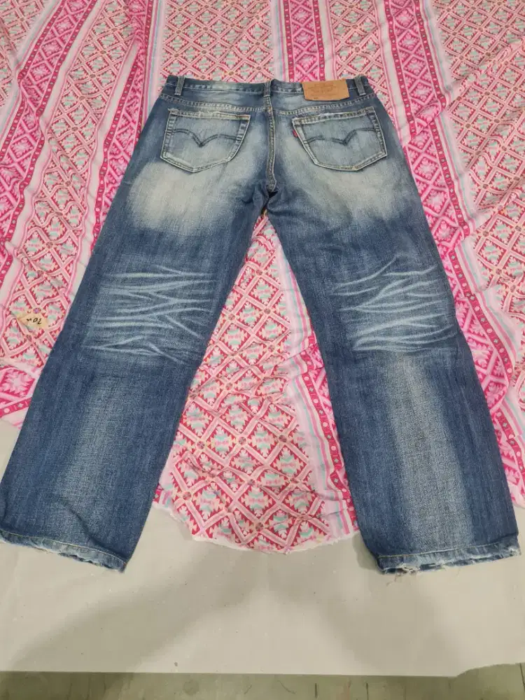 Levis celana jeans