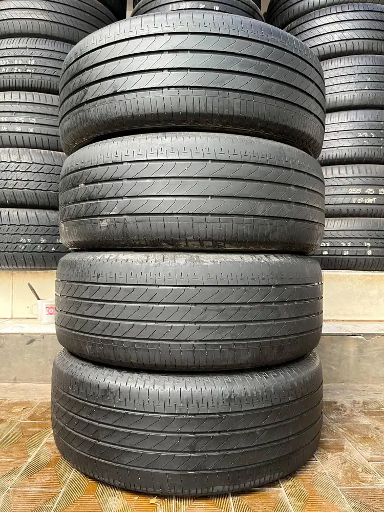 Ban Bridgestone Turanza T005A  215 55 r17  4Pcs