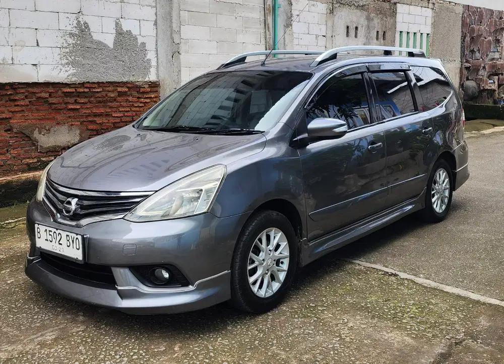 Nissan Grand livina 2014 Bensin